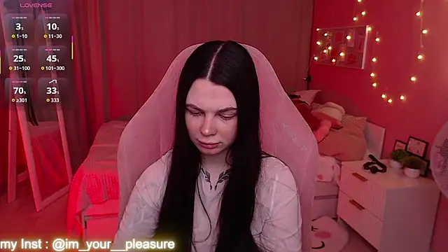 Michela Fruet online show from 03-07-26, 01:12