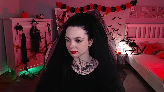 Michela Fruet online show from 10-29-25, 01:15