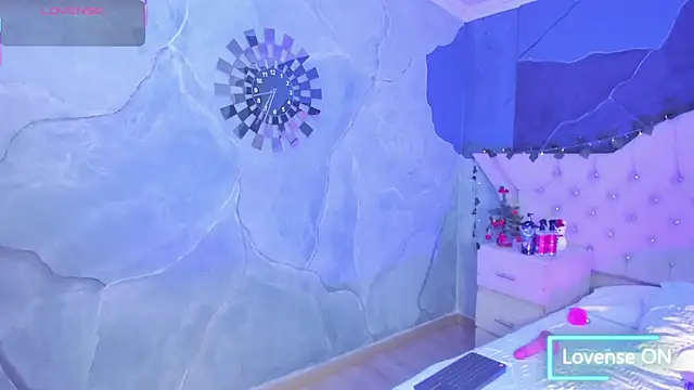 AmbarFoxx  online show from 12-04-25, 07:07