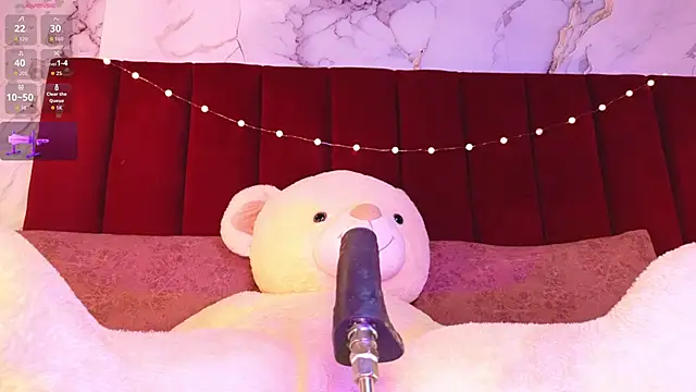 PrincePoppy online show from 11-21-25, 08:41