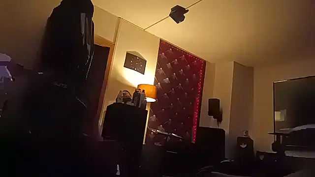 Snapshot of Goa-Head-Chris chatting on 03-27-26, 03:13 Goa-Head-Chris online show from 03-27-26, 03:13