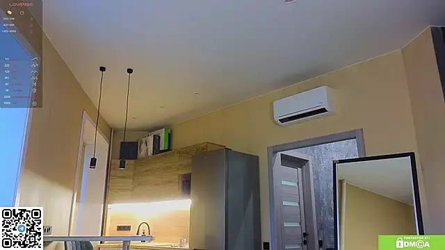 miss bubbles  online show from 03-25-26, 12:22