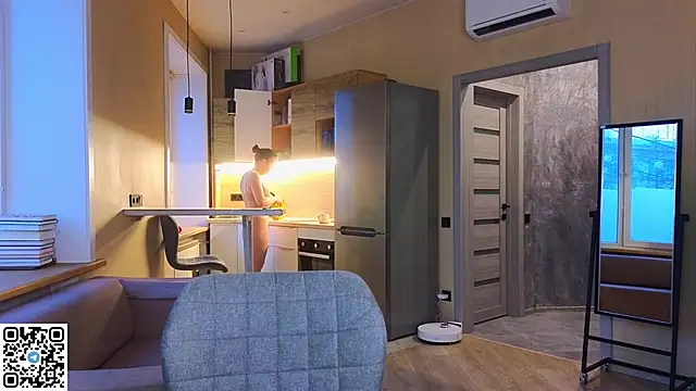 miss bubbles  online show from 04-11-26, 11:41