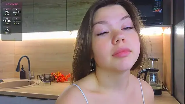 miss bubbles  online show from 10-29-25, 01:15