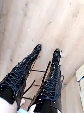 Teafeet online show from 02-08-26, 01:42