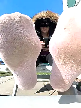 Teafeet online show from 03-19-26, 08:14