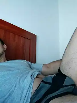 Bradd 32 online show from 11-30-25, 06:52