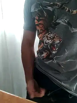 Bradd 32 online show from 02-13-26, 11:54