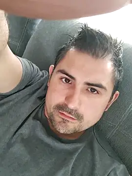 Bradd 32 online show from 10-20-25, 04:40