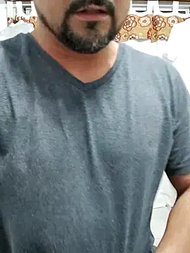 Bradd 32 online show from 11-12-25, 02:04