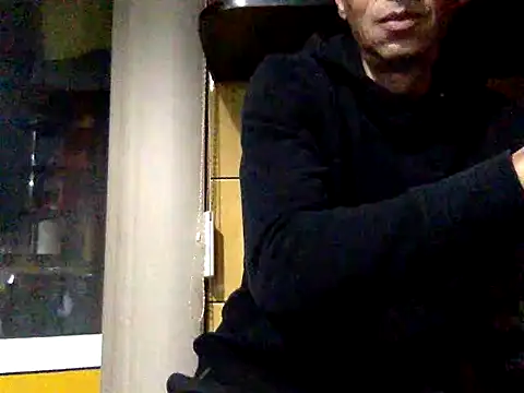 adiluci1 online show from 10-26-25, 02:56