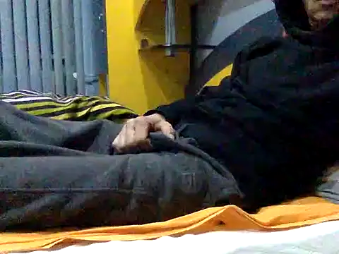 adiluci1 online show from 12-14-25, 03:46