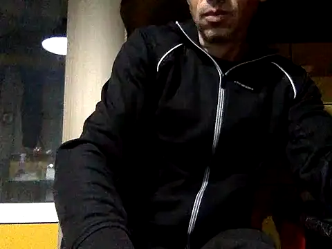 adiluci1 online show from 11-23-25, 03:38