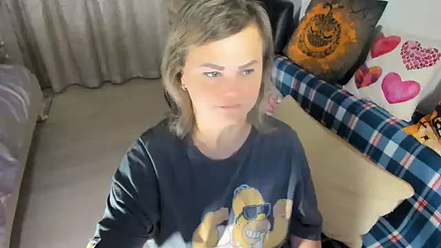 MildMature online show from 12-05-25, 07:45