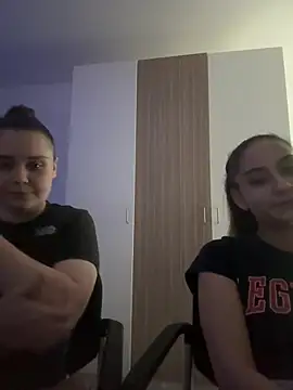 Snapshot of FemmeAffair chatting on 01-31-26, 10:08 FemmeAffair online show from 01-31-26, 10:08