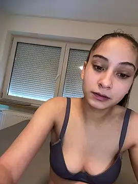 Snapshot of FemmeAffair chatting on 02-12-26, 02:28 FemmeAffair online show from 02-12-26, 02:28