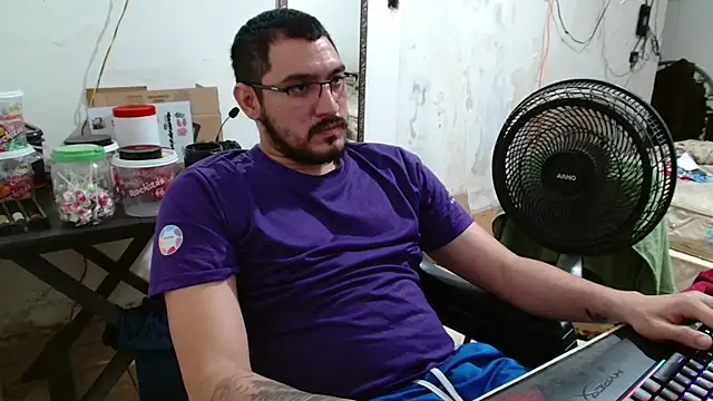 Snapshot of Leonino231 chatting on 11-26-25, 08:09 Leonino231 online show from 11-26-25, 08:09