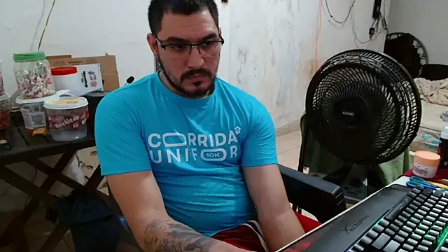 Snapshot of Leonino231 chatting on 11-17-25, 06:01 Leonino231 online show from 11-17-25, 06:01