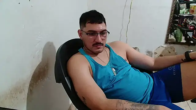 Snapshot of Leonino231 chatting on 09-18-25, 11:41 Leonino231 online show from 09-18-25, 11:41