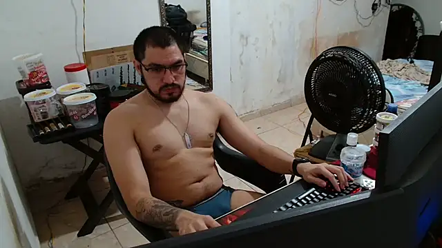 Snapshot of Leonino231 chatting on 10-23-25, 12:09 Leonino231 online show from 10-23-25, 12:09
