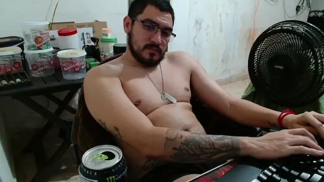 Snapshot of Leonino231 chatting on 12-04-25, 02:32 Leonino231 online show from 12-04-25, 02:32