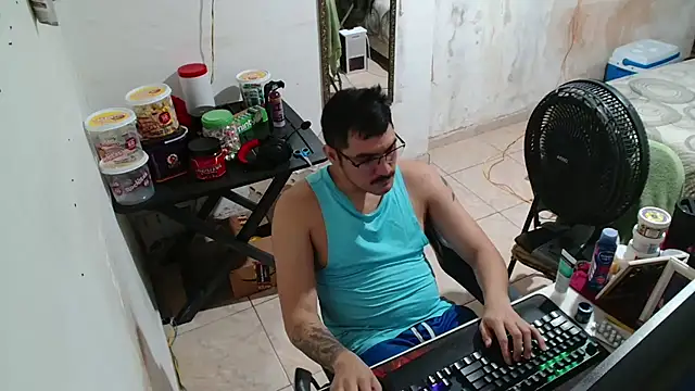 Snapshot of Leonino231 chatting on 01-12-26, 09:31 Leonino231 online show from 01-12-26, 09:31