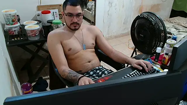 Snapshot of Leonino231 chatting on 11-07-25, 04:22 Leonino231 online show from 11-07-25, 04:22