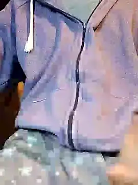 Snapshot of Elvergg1 chatting on 01-12-26, 02:51 Elvergg1 online show from 01-12-26, 02:51