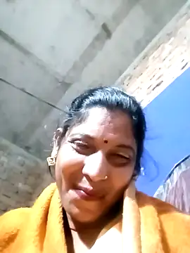 Savita992 online show from 12-15-25, 06:47