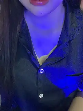 Linhtruong  online show from 04-22-26, 05:58