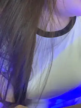 Linhtruong  online show from 04-11-26, 04:20