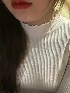 Linhtruong  online show from 02-05-26, 03:57