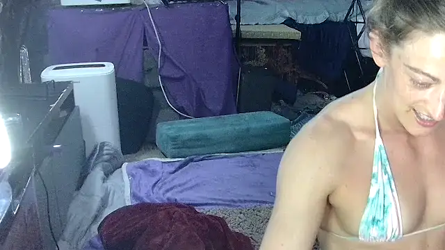 aquafoxy online show from 05-18-26, 02:23