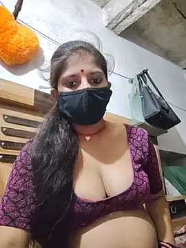 Snapshot of Daisygirl9 chatting on 06-02-26, 05:02 Daisygirl9 online show from 06-02-26, 05:02