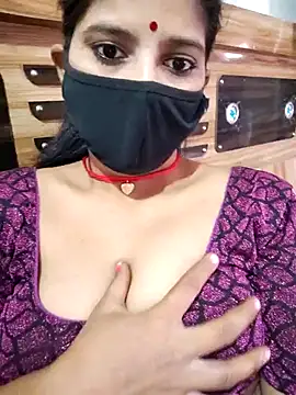 Snapshot of Daisygirl9 chatting on 05-26-26, 10:35 Daisygirl9 online show from 05-26-26, 10:35