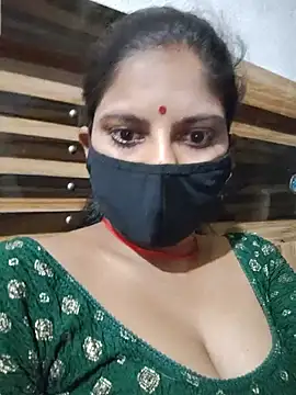 Snapshot of Daisygirl9 chatting on 06-16-26, 05:13 Daisygirl9 online show from 06-16-26, 05:13