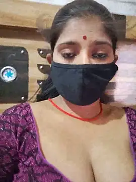 Snapshot of Daisygirl9 chatting on 06-19-26, 12:44 Daisygirl9 online show from 06-19-26, 12:44