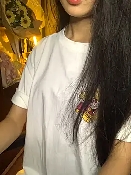 Nhinhi18 online show from 11-10-25, 03:06