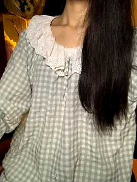 Snapshot of Nhinhi18 chatting on 10-02-25, 03:26 Nhinhi18 online show from 10-02-25, 03:26