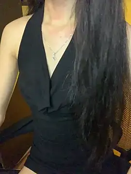Snapshot of Nhinhi18 chatting on 07-24-26, 02:35 Nhinhi18 online show from 07-24-26, 02:35