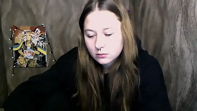 Snapshot of Linda_S_ chatting on 09-29-25, 10:11 Linda S online show from 09-29-25, 10:11