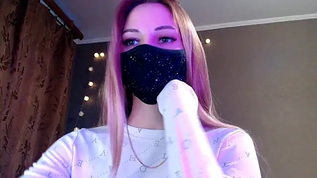 Iris lave online show from 03-18-26, 04:08