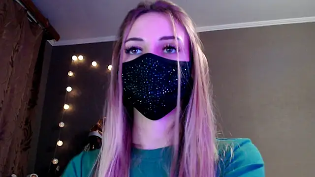 Snapshot of Iris_lave chatting on 01-05-26, 05:27 Iris lave online show from 01-05-26, 05:27