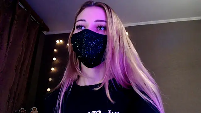 Snapshot of Iris_lave chatting on 01-12-26, 03:08 Iris lave online show from 01-12-26, 03:08