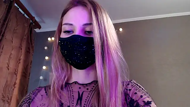 Snapshot of Iris_lave chatting on 02-26-26, 03:12 Iris lave online show from 02-26-26, 03:12