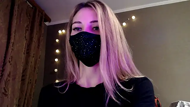 Snapshot of Iris_lave chatting on 11-29-25, 05:02 Iris lave online show from 11-29-25, 05:02