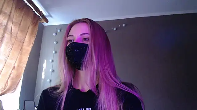 Snapshot of Iris_lave chatting on 09-27-25, 02:34 Iris lave online show from 09-27-25, 02:34