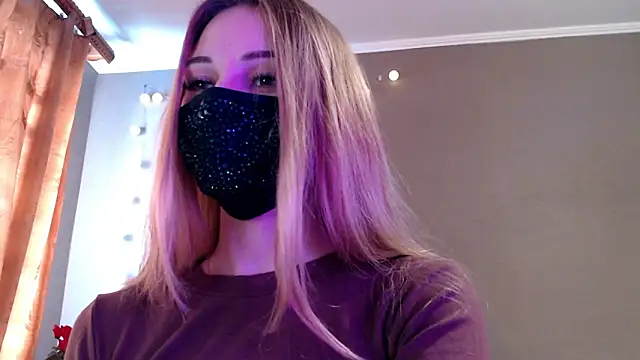 Snapshot of Iris_lave chatting on 02-01-26, 12:47 Iris lave online show from 02-01-26, 12:47