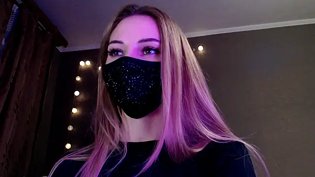 Snapshot of Iris_lave chatting on 01-09-26, 03:52 Iris lave online show from 01-09-26, 03:52