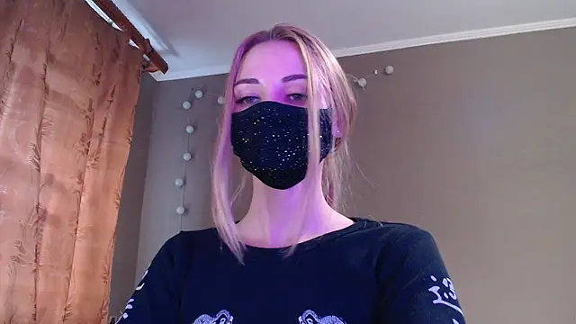 Snapshot of Iris_lave chatting on 10-01-25, 03:05 Iris lave online show from 10-01-25, 03:05